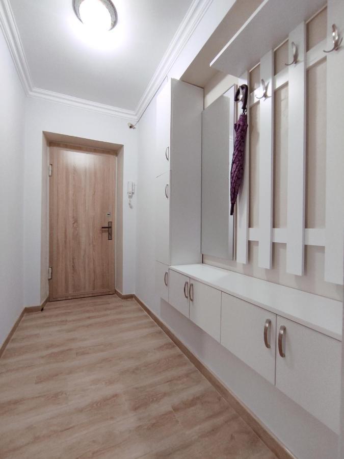 Renovated 1 Bedroom With King Size Bed In Kentron Jerevan Eksteriør billede