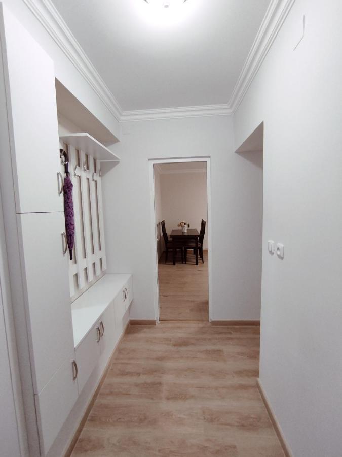 Renovated 1 Bedroom With King Size Bed In Kentron Jerevan Eksteriør billede